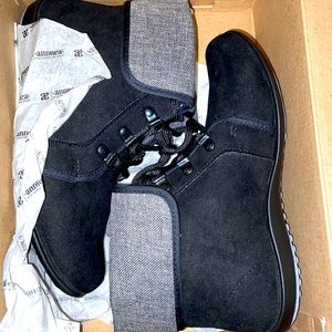 Black boots for kids